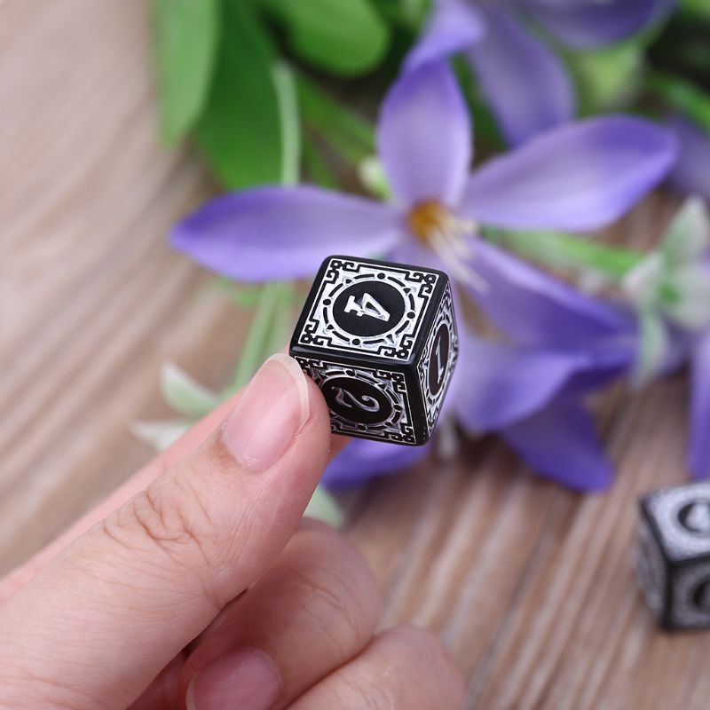 10Pcs carved 6d's