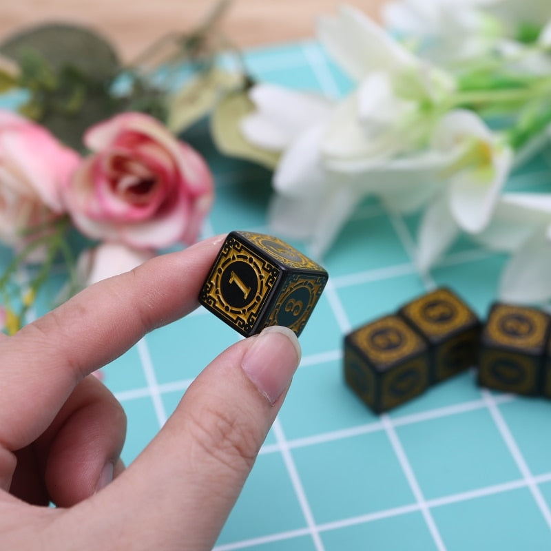 10Pcs carved 6d's
